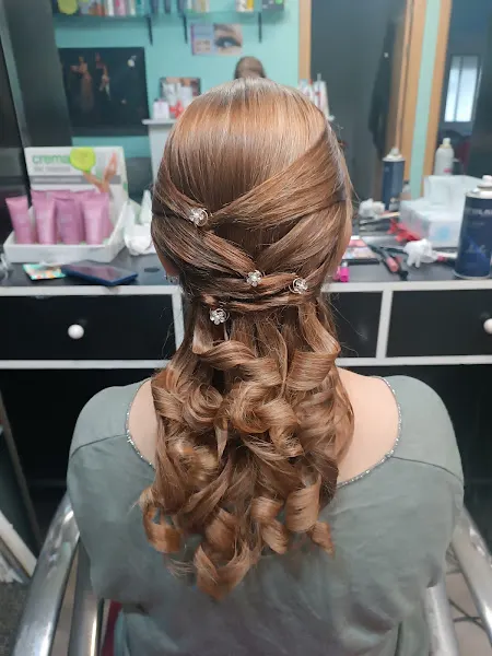 Peluqueria y Estetica Miriam - Aceituna