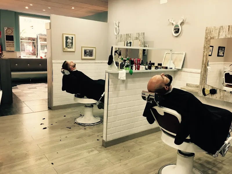 Peluquería Barbería Paulino - San Martin del Rey Aurelio