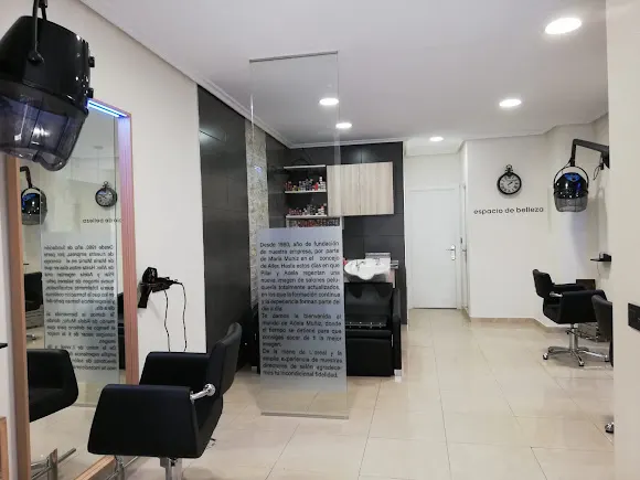 Adela Muñiz | Peluquerías Mieres - c/ Teodoro Cuesta - Mieres