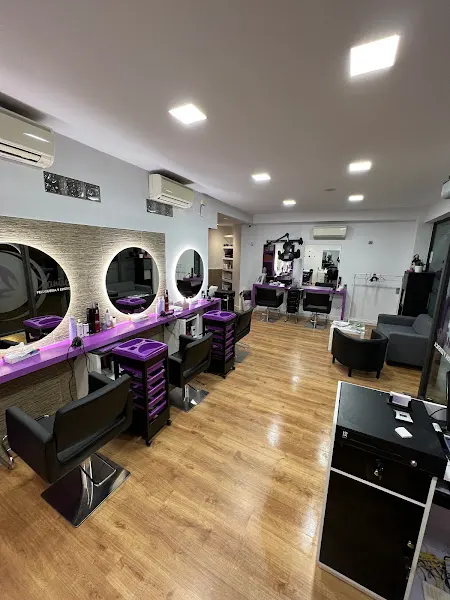 Yanira Peluquería y Estética - Ávila