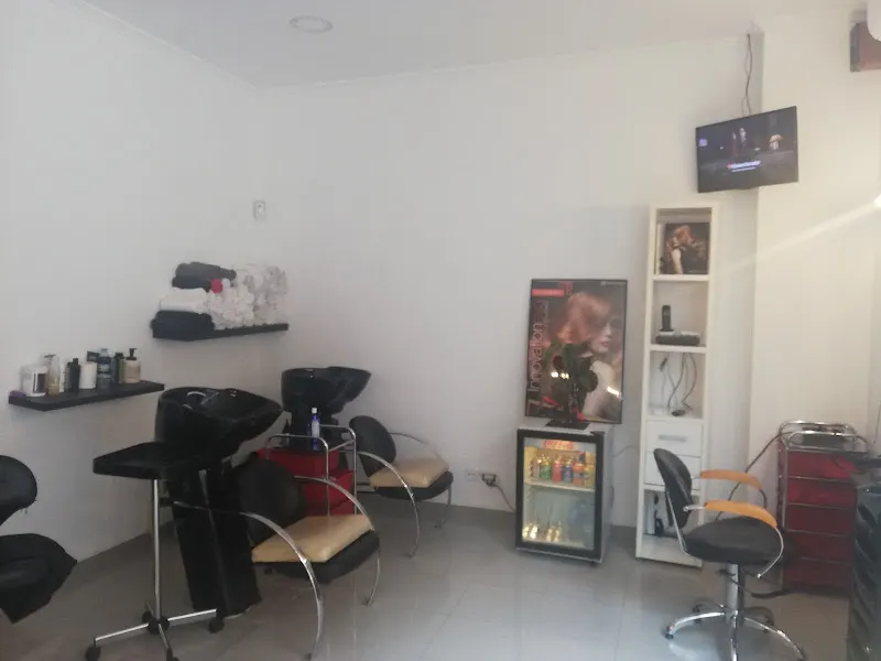 La Pro by Aguiar y Melo - Peluquería y Estética