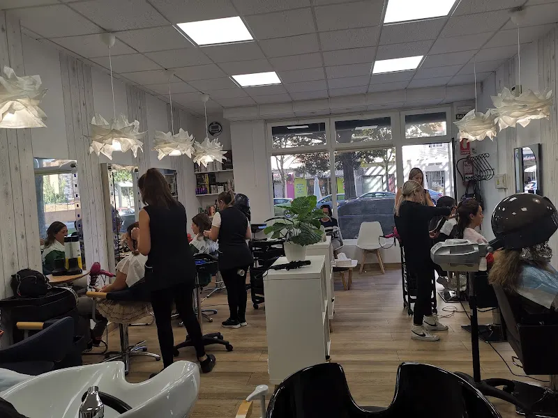 Peluquería María José De La Torre - Peluquería en Badajoz - Badajoz