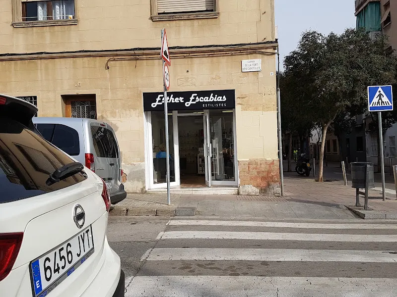 Esther Escabias Estilistas