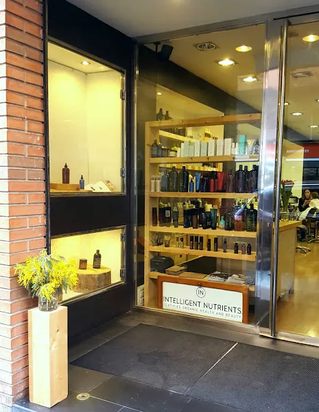 OLAFUR Estilistas. Peluquería en Castelldefels. Productos orgánicos, ecológicos y veganos. Aveda, Intelligent Nutrients