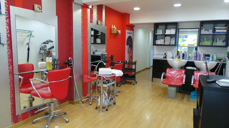 Korta-t Salón de Belleza y Peluquería en Barcelona - Barcelona